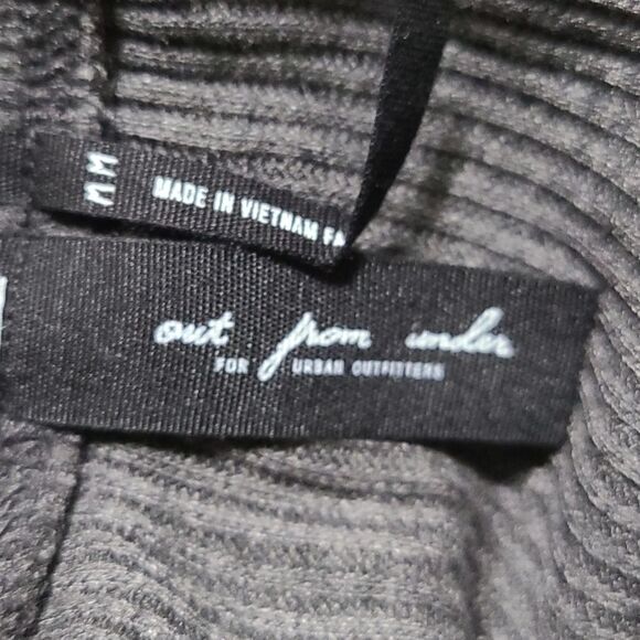 Urban outfitters out from under joggers - Picture 4 of 5